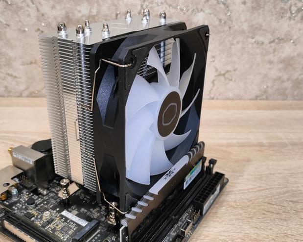 Обзор кулера для ЦП Cooler Master HYPER 212 SPECTRUM V3