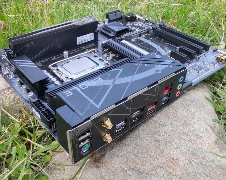 Обзор Gigabyte Z790 EAGLE AX: доступная материнская плата на флагманском чипсете