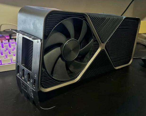 Геймер нашел в мусорке прототип RTX 4090 Ti, которая не добралась до релиза